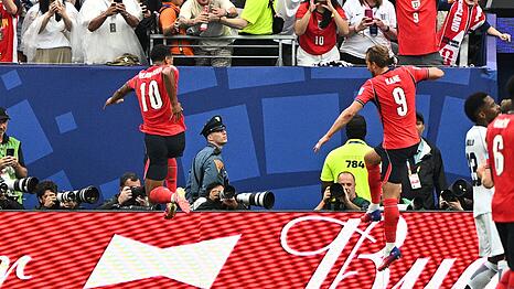 Englands Torsch&uuml;tzen gegen Panama: Bellingham (l.) und Kane.