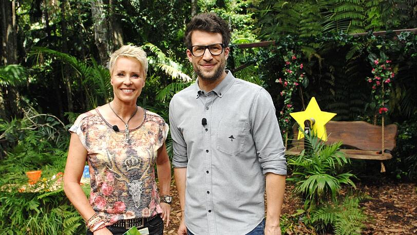"Dschungel-Sommerfest" heißt die erste Dschungel-Prüfung und Sara und Aurelio müssen gleich mal ran. Hier gibt's die Prüfung zum Durchklicken... "Dschungel-Sommerfest" heißt die erste Dschungel-Prüfung und Sara und Aurelio müssen gleich mal ran. Hier gibt's die Prüfung zum Durchklicken...