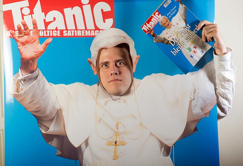 Papst kann jeder: &bdquo;Titanic&ldquo;-Chefredakteur Leo Fischer.