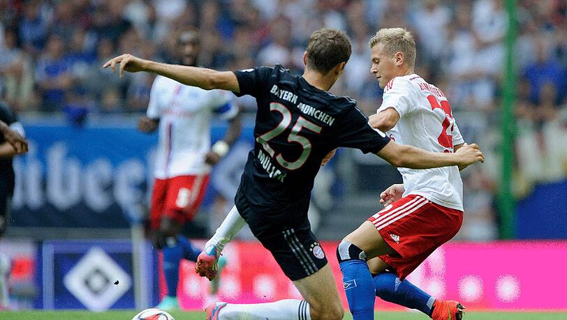 Schwerstarbeit musste der FC Bayern München im Spiel beim Hamburger SV verrichten. Schwerstarbeit musste der FC Bayern München im Spiel beim Hamburger SV verrichten.