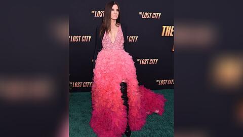Der Hingucker des Abends: Sandra Bullock in ihrer pinken Tüll-Robe.