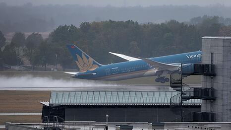 Die Bundesstelle f&uuml;r Flugunfalluntersuchung nennt Details zum Beinahe-Unfall mit einer Maschine von Vietnam Airlines in M&uuml;nchen. (Archivbild)