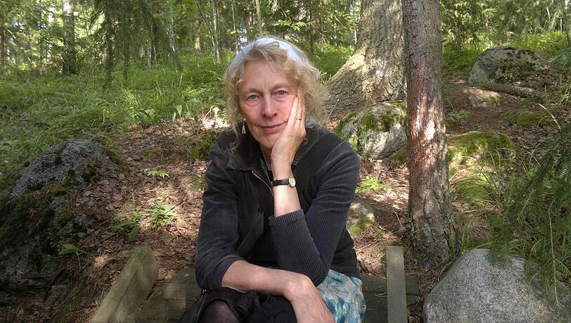 Schriftstellerin Dorothea Grünzweig erhält den Preis für ihre Sprache der Empathie für das Leiden von Menschen, Tier- und Pflanzenwelt. Schriftstellerin Dorothea Grünzweig erhält den Preis für ihre Sprache der Empathie für das Leiden von Menschen, Tier- und Pflanzenwelt.