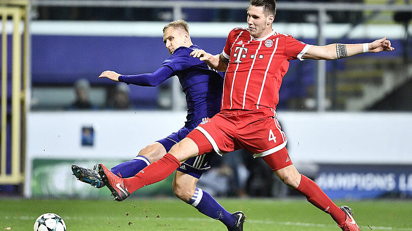 NIKLAS SÜLE - NOTE 3. Einigermaßen stabil, stand seinen Mann in der zentralen Abwehr &ndash; sehr rabiat. Hatte Glück, dass sein Bodycheck gegen Gerkens nicht mit Elfmeter bestraft wurde.