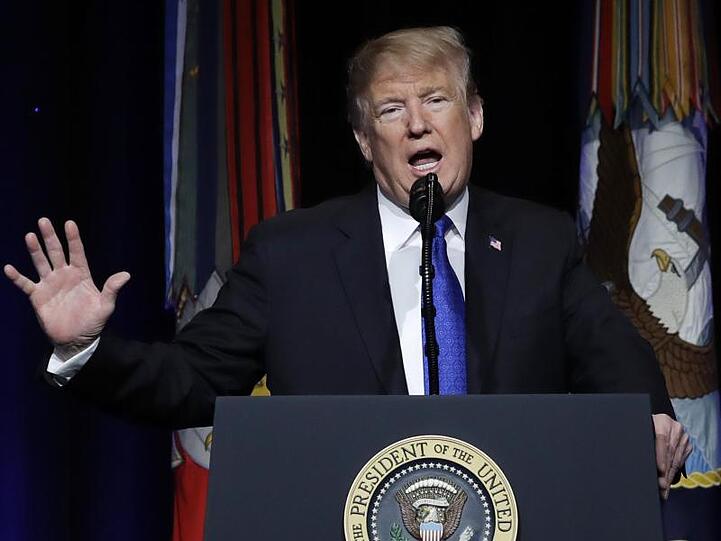 Donald Trump während einer Rede am Donnerstag im Pentagon.