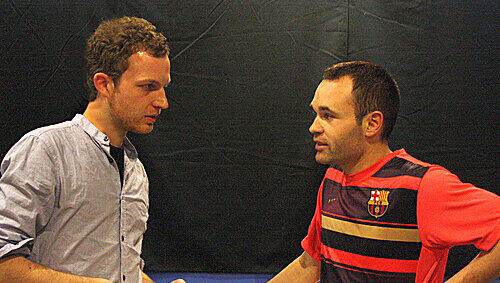 Barcelona-Star Andres Iniesta im Interview mit AZ-Reporter Reinhard Keck. Barcelona-Star Andres Iniesta im Interview mit AZ-Reporter Reinhard Keck.