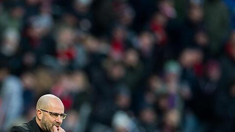 Bayer Leverkusen hat das erste Pflichtspiel unter dem neuen Trainer Peter Bosz verloren.