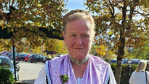Für 40 Almsommer wurde Catharina Hartl vom Almwirtschaftlichen Verein Oberbayern geehrt.
