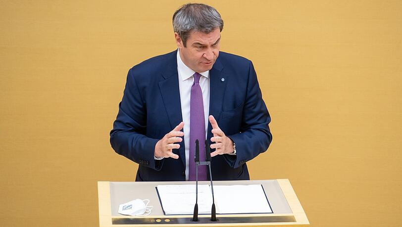 Bayerns Ministerpräsident Markus Söder gibt im bayerischen Landtag eine Regierungserklärung.