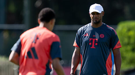 Muss mit dem FC Bayern in der ersten Runde des DFB-Pokals nach Wiesbaden: Vincent Kompany.