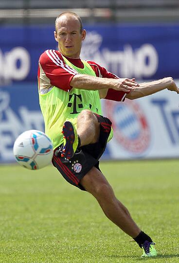 Bayern Training mit Spezial-Gast Uli Hoeneß: Die Bilder vom Gardasee