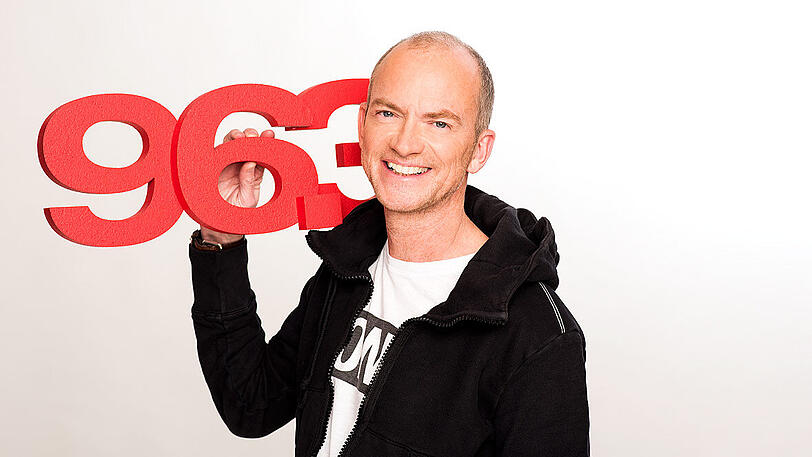 Morningman Mike Thiel zeigte sich beim Picknick-Event in gewohnter Bestform: zusammen mit Kollegin Natalie & DJ c-Mon rockte er die Bühne.