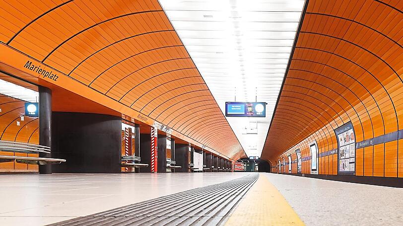 Kein Zug, kein Mensch: Blick in den U-Bahnhof Marienplatz während des jüngsten Warnstreiks.