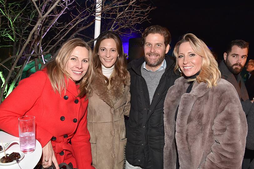 Andrea Griessmann, Evelyn Greffenius mit Ehemann Philip und Katja Wunderlich.