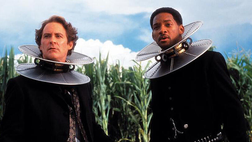 "Wild Wild West": Nicht alle Erfindungen sind ein Segen für die Menschheit: die Regierungsagenten Artemus Gordon (Kevin Kline, l.) und Jim West (Will Smith). "Wild Wild West": Nicht alle Erfindungen sind ein Segen für die Menschheit: die Regierungsagenten Artemus Gordon (Kevin Kline, l.) und Jim West (Will Smith).