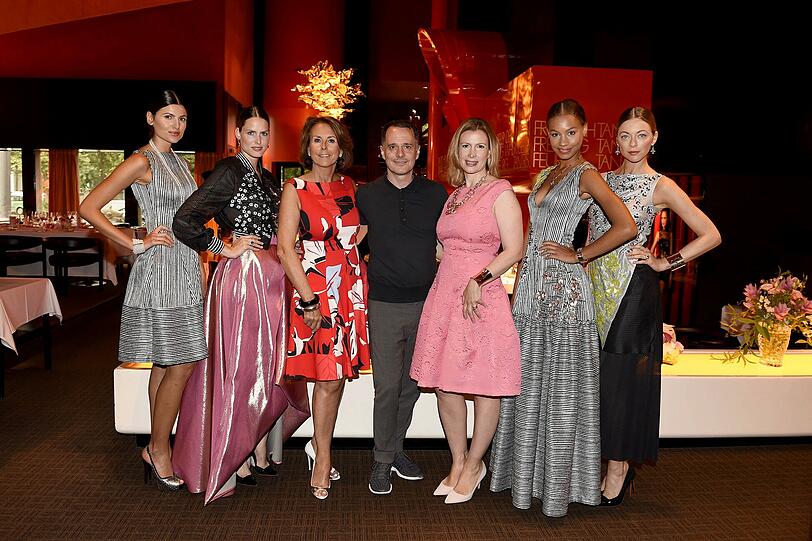 Gitta Gräfin Lambsdorff (Tiffany & Co.), Johnny Talbot (Talbot Runhof), Sabine Eichbauer (Tantris) und Models