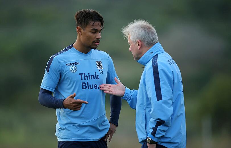 Gingen im Streit auseinander: Löwen-Stürmer Rubin Okotie und Trainer Benno Möhlmann.