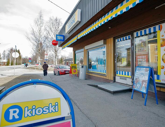 In diesem Kiosk in Finnland wurde das Gewinnerlos verkauft: Der Eurojackpot mit 57,3 Millionen wurde von einer zehnköpfigen Tippgemeinschaft geknackt.