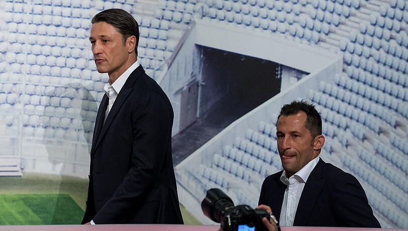 Am Montag wurden Trainer Niko Kovac und Serge Gnabry offiziell vorgestellt. Klicken Sie sich durch die Bilder. Am Montag wurden Trainer Niko Kovac und Serge Gnabry offiziell vorgestellt. Klicken Sie sich durch die Bilder.