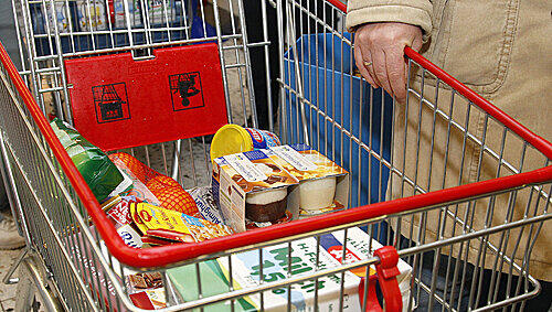 Immer teurer: 2003 gingen die Kosten für den täglichen Einkauf noch zurück. Heuer liegt die Teuerung im Schnitt schon fast bei acht Prozent – und dürfte bald zweistellig werden. Immer teurer: 2003 gingen die Kosten für den täglichen Einkauf noch zurück. Heuer liegt die Teuerung im Schnitt schon fast bei acht Prozent – und dürfte bald zweistellig werden.
