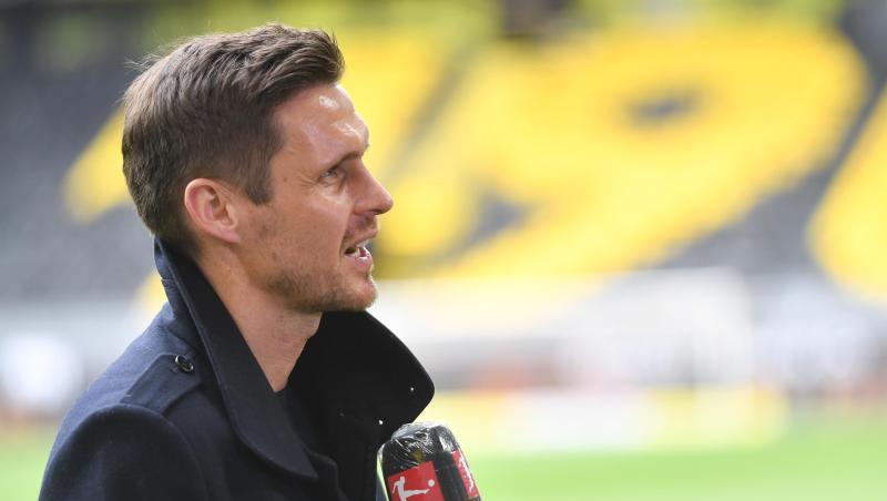 Der BVB um Lizenzspielerchef Sebastian Kehl möchte möglichst viele Spieler impfen lassen.