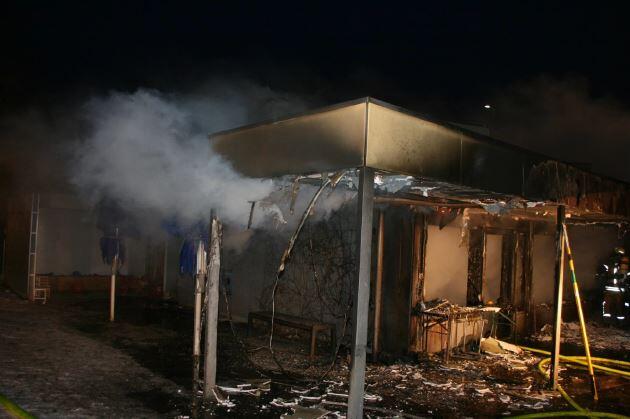 Ein Großbrand zerstörte in der Nacht zum Donnerstag große Teile eines Kindergartens.