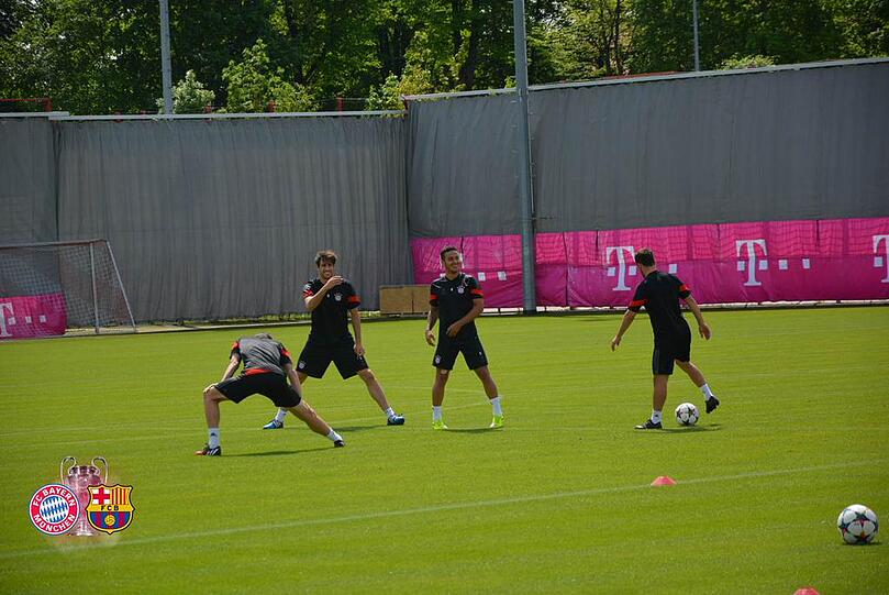 Erst schickte Pep Guardiola seine Spieler zum Anschwitzen auf den Trainingsplatz. Danach stand Mittagessen, Regeneration und Teambesprechung auf dem Programm.