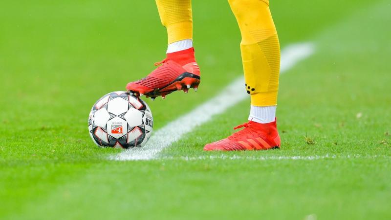 Ein Fußball-Spiel.