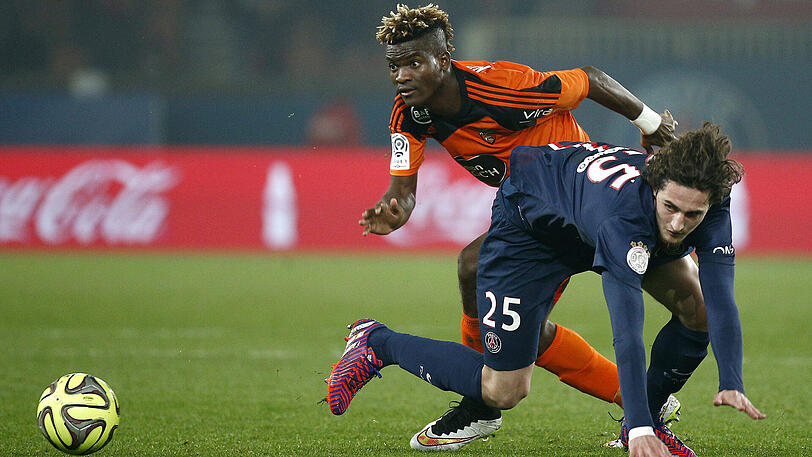 Vergangene Saison spielte er noch in der Ligue 1 für Lorient: Der Gabuner Didier Ndong ist erst 22 Jahre alt, trotzdem hat der AFC Sunderland schon 20 Millionen Ablöse für ihn bezahlt. In seinem Heimatland erwartet man viel vom Nachwuchstalent.