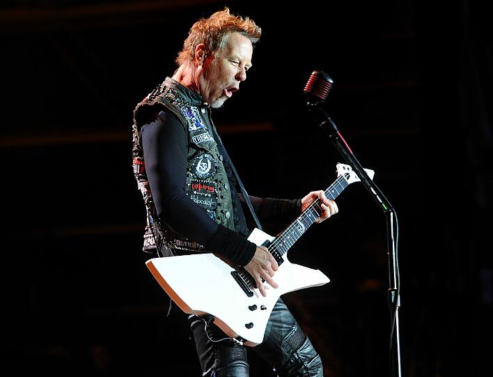 Heiße Rocker, wilde Punks und johlende Fans - auf den beiden Festivals Rock im Park und Rock am Ring feierten über 100.000 Rockfans am Wochenende ihre Lieblingsband. Unter anderem mit dabei: Metallica, Die Toten Hosen, The Ting Tings und Rapper Cro.