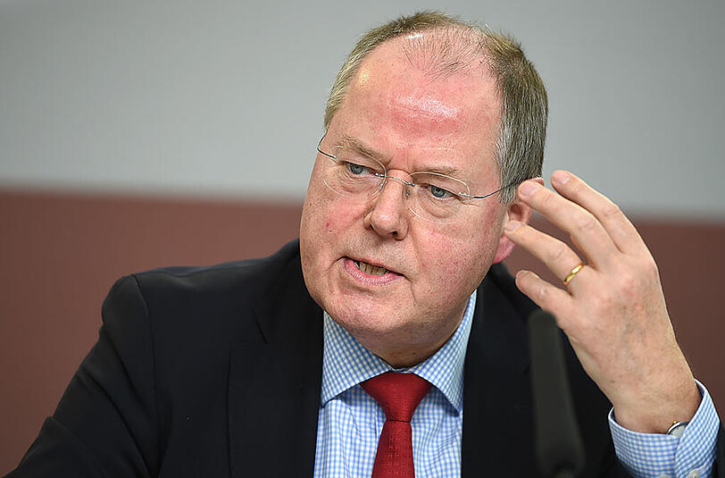 Peer Steinbrück zieht sich aus dem Bundestag zurück.