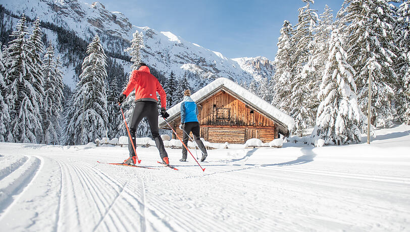 Egal ob Skifahren, Snowboarden oder Langlauf, hier kommt jeder auf seine Kosten. Egal ob Skifahren, Snowboarden oder Langlauf, hier kommt jeder auf seine Kosten.