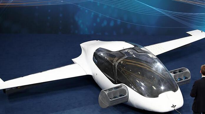 Der Prototyp des ersten flugfähigen "Flugtaxis" des Herstellers Lilium.