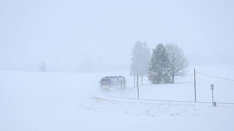 Winterliches Wetter pr&auml;gt den Start in die Osterferien in Bayern.
