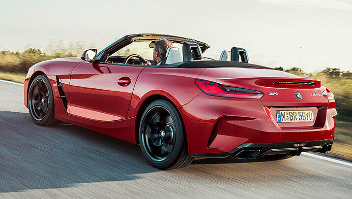 War der BMW Z4 zuletzt ein weichgespültes Schönwetterauto, soll jetzt ein waschechter Sportwagen werden, der sich eher nach dem Porsche 718 Boxster streckt, als nach Audi TT oder Mercedes SLC.