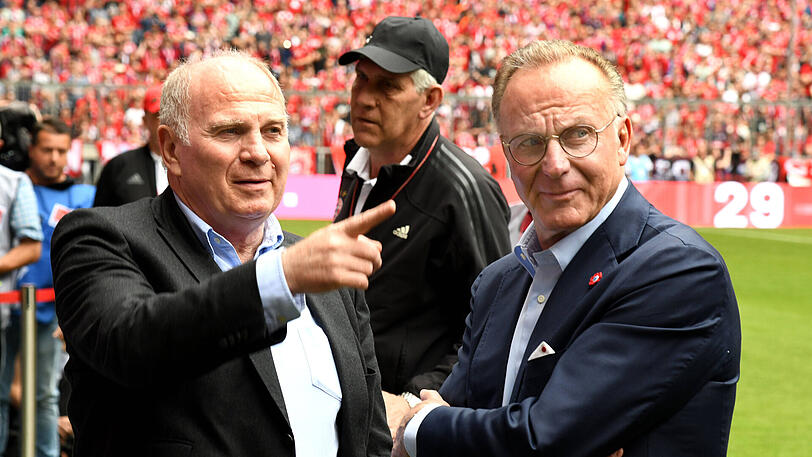 Uli Hoeneß und Karl Heinz Rummenigge blicken in eine positive Zukunft beim FC Bayern.