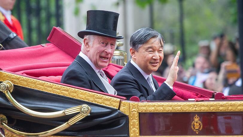 König Charles III. (l.) und Kaiser Naruhito am 25. Juni in London.