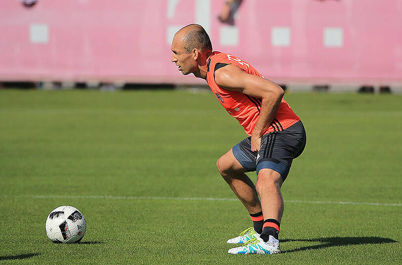 Gut dehnen: Arjen Robben beim Training am vergangenen Mittwoch.