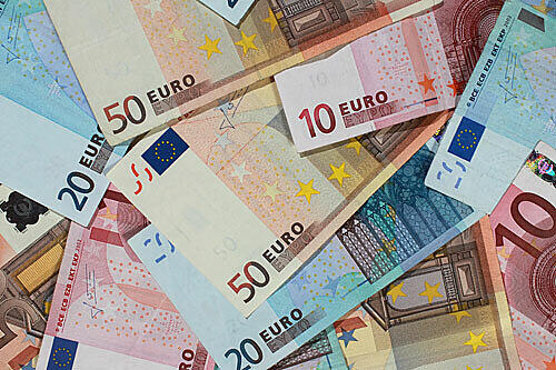Der Manager K. soll knapp 5000 Anleger und internationale Großbanken um rund 345 Millionen Euro geprellt haben.