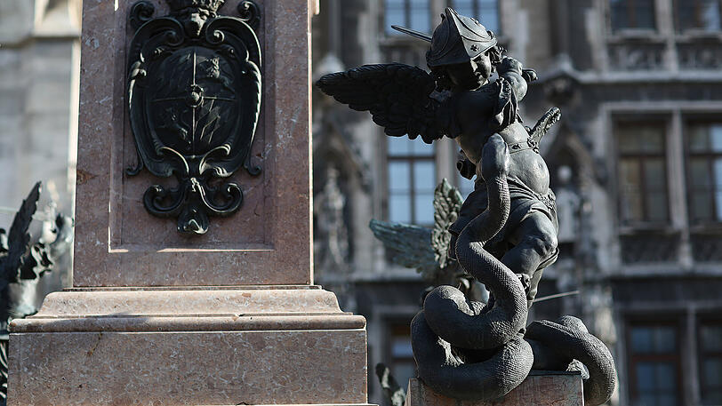 Tolle Perspektiven - die Mariensäule in München schaut man sich gerne genauer an.