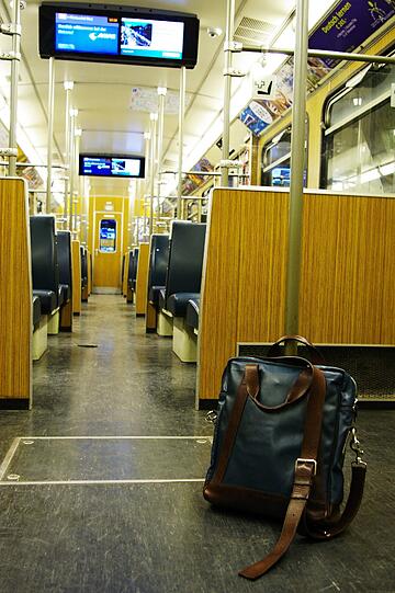 &bdquo;Was aus München kommt, hat Qualität&ldquo;, betont Kurzzug-Gründer Jörg Schleburg. Seine Produkte aus dem petrolfarbenen Kunstleder der alten Münchner U-Bahn-Wagen kosten aber auch dementsprechend.