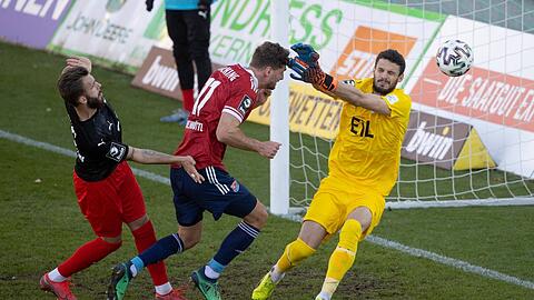 Das Signal zur Aufholjagd: Patrick Hasenhüttel köpft zum wichtigen 1:2-Anschlusstreffer gegen Viktoria Köln ein.