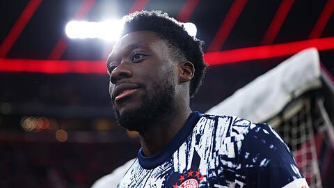 Hat beim FC Bayern noch Vertrag bis 2025, aber Real Madrid lockt ihn: Alphonso Davies.