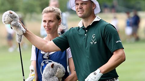 Martin Kaymer aus Deutschland und seine Frau Irene, die ihm als Caddy hilft.