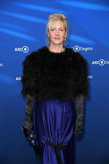 Eingepackt bis zum Kopf: Anna Schudt l&auml;sst bei der Berlinale nicht tief blicken.