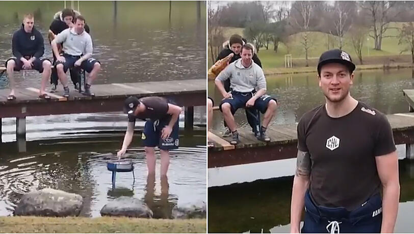 EHC-Star Konrad Abeltshauser mit seinen Mitspielern beim Grillen im Olympiasee. EHC-Star Konrad Abeltshauser mit seinen Mitspielern beim Grillen im Olympiasee.