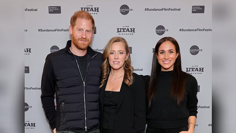 Sundance Film Festival: Prinz Harry und Herzogin Meghan, in deren Mitte Robert Redfords Tochter Amy. Sundance Film Festival: Prinz Harry und Herzogin Meghan, in deren Mitte Robert Redfords Tochter Amy.