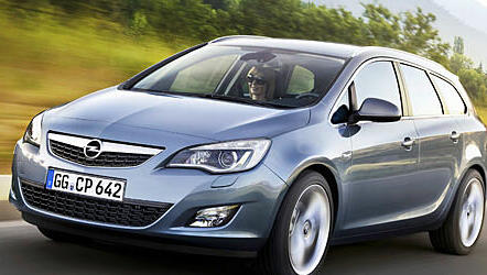 Fast schon ein kleiner Insignia: das Heck des neuen Opel Astra Sports Tourers. Fast schon ein kleiner Insignia: das Heck des neuen Opel Astra Sports Tourers.