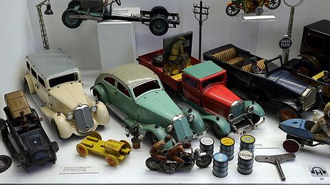 Ein Chassis, viele verschiedene Fahrzeugtypen: Diese Autos gab es in den 30er Jahren zum Zusammenbauen.