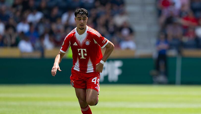 Aleksandar Pavlovic ist zurück auf dem Trainingsplatz.